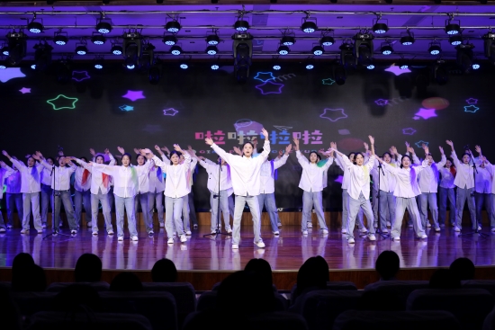 1V4A9090(1).jpg 1V4A9090(1).jpg